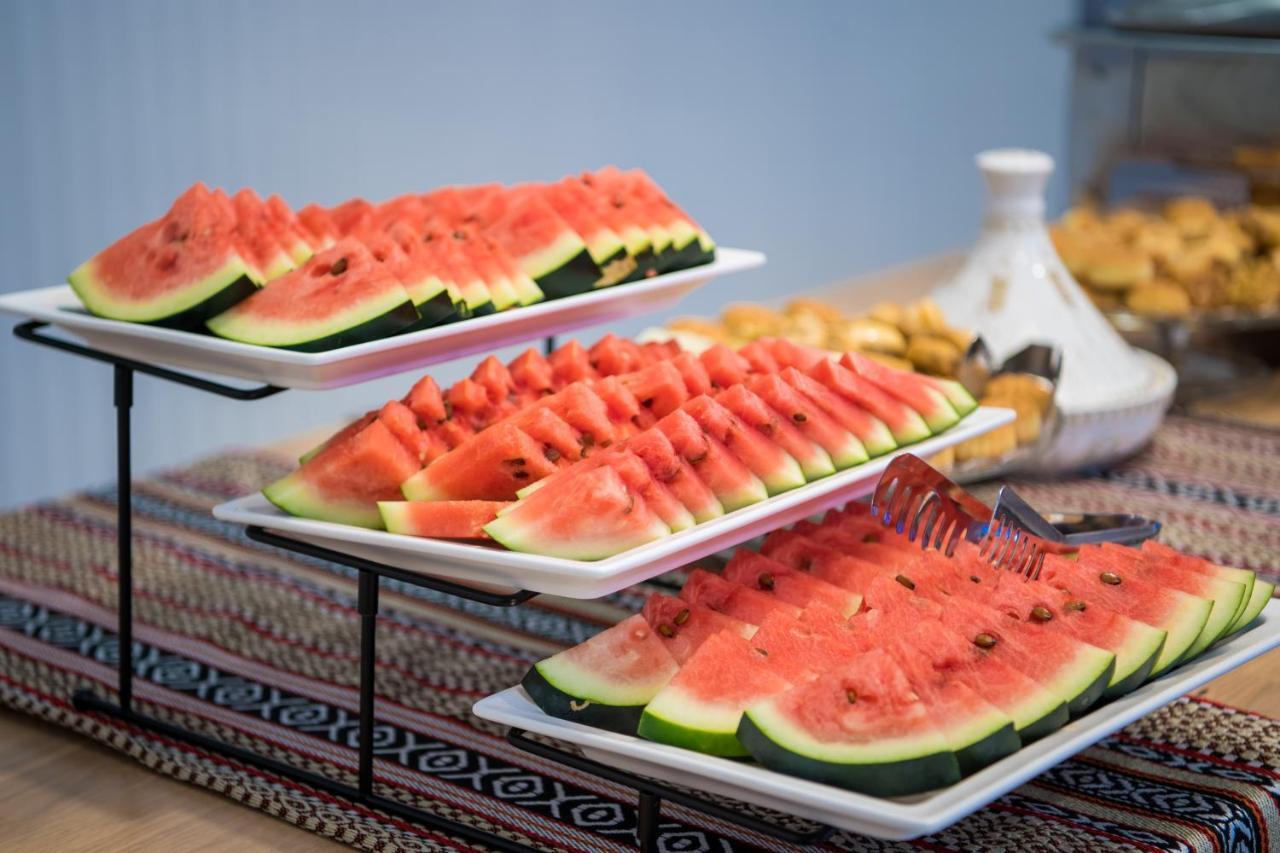 Millennium Atria Business Bay Aparthotel Dubaj Kültér fotó Watermelon